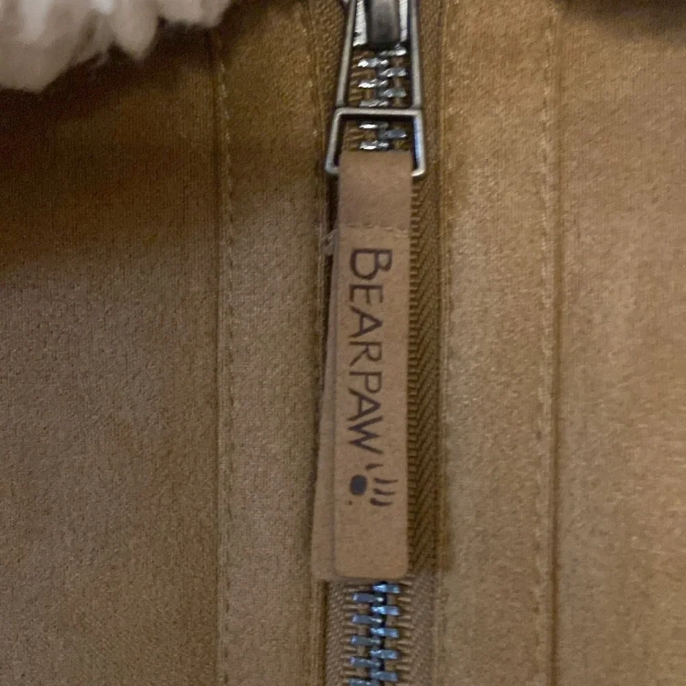Bearpaw coat - Picture 5 of 12